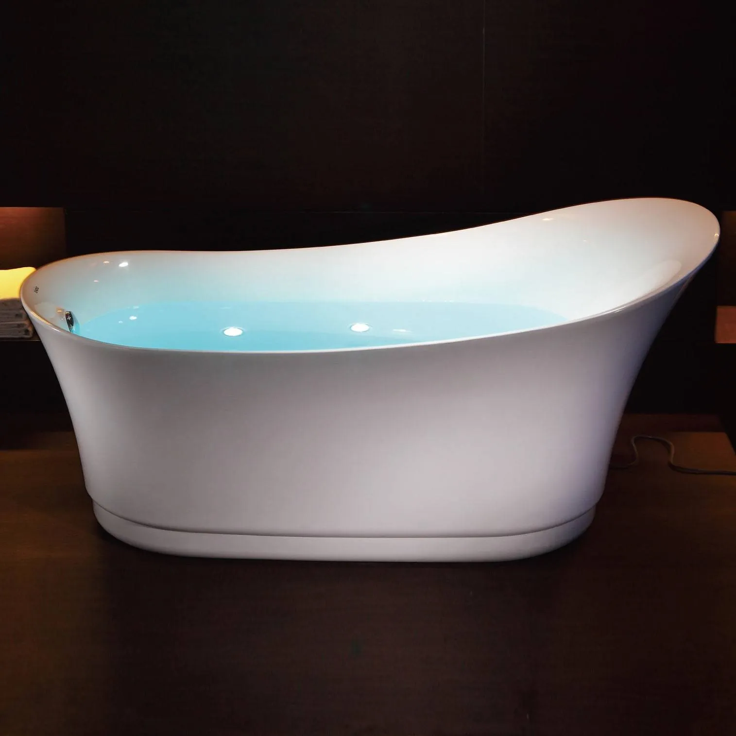 EAGO AM2140 6 Foot White Free Standing Air Bubble Bathtub