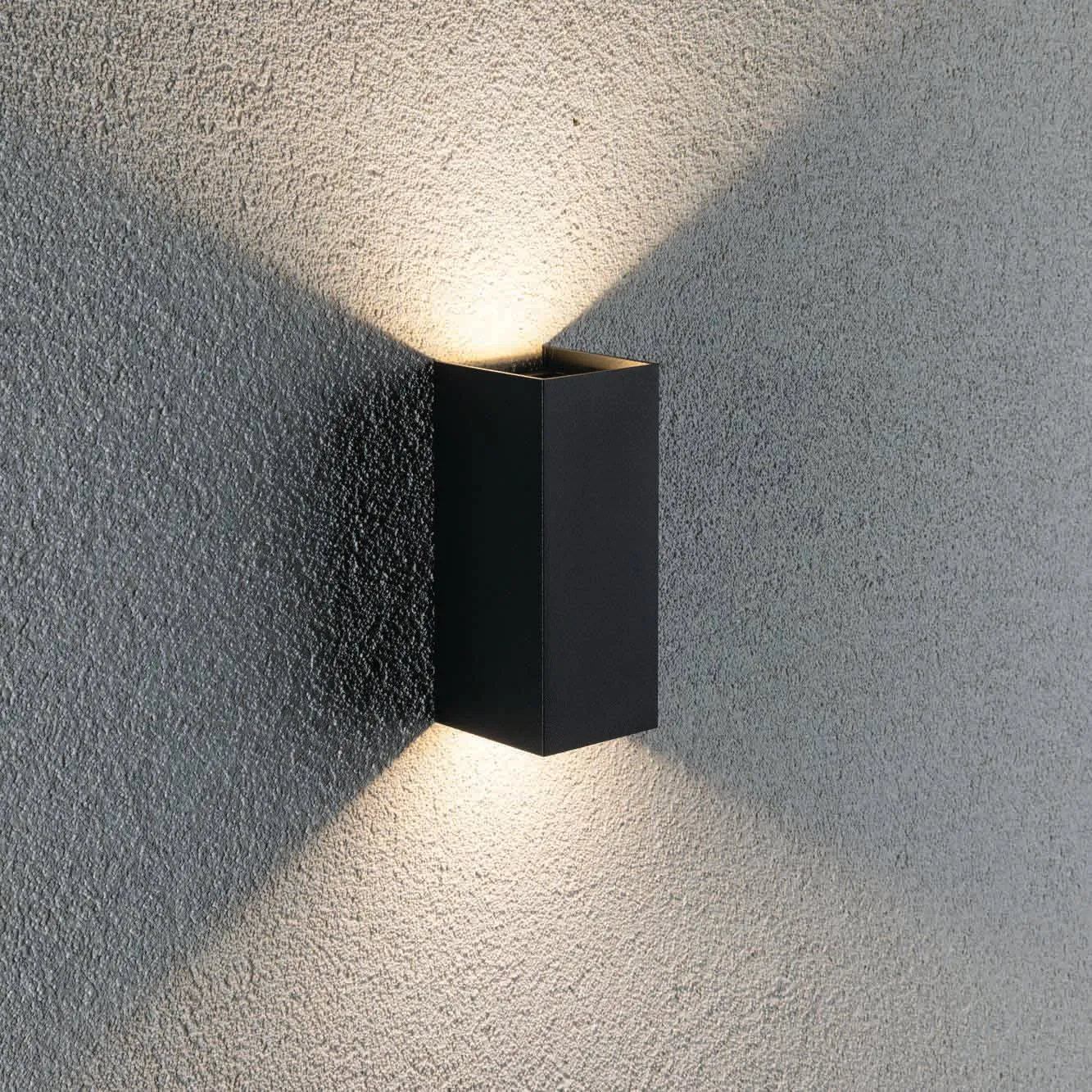 Outdoor Flame 6.6W LED Wall Light in Anthracite