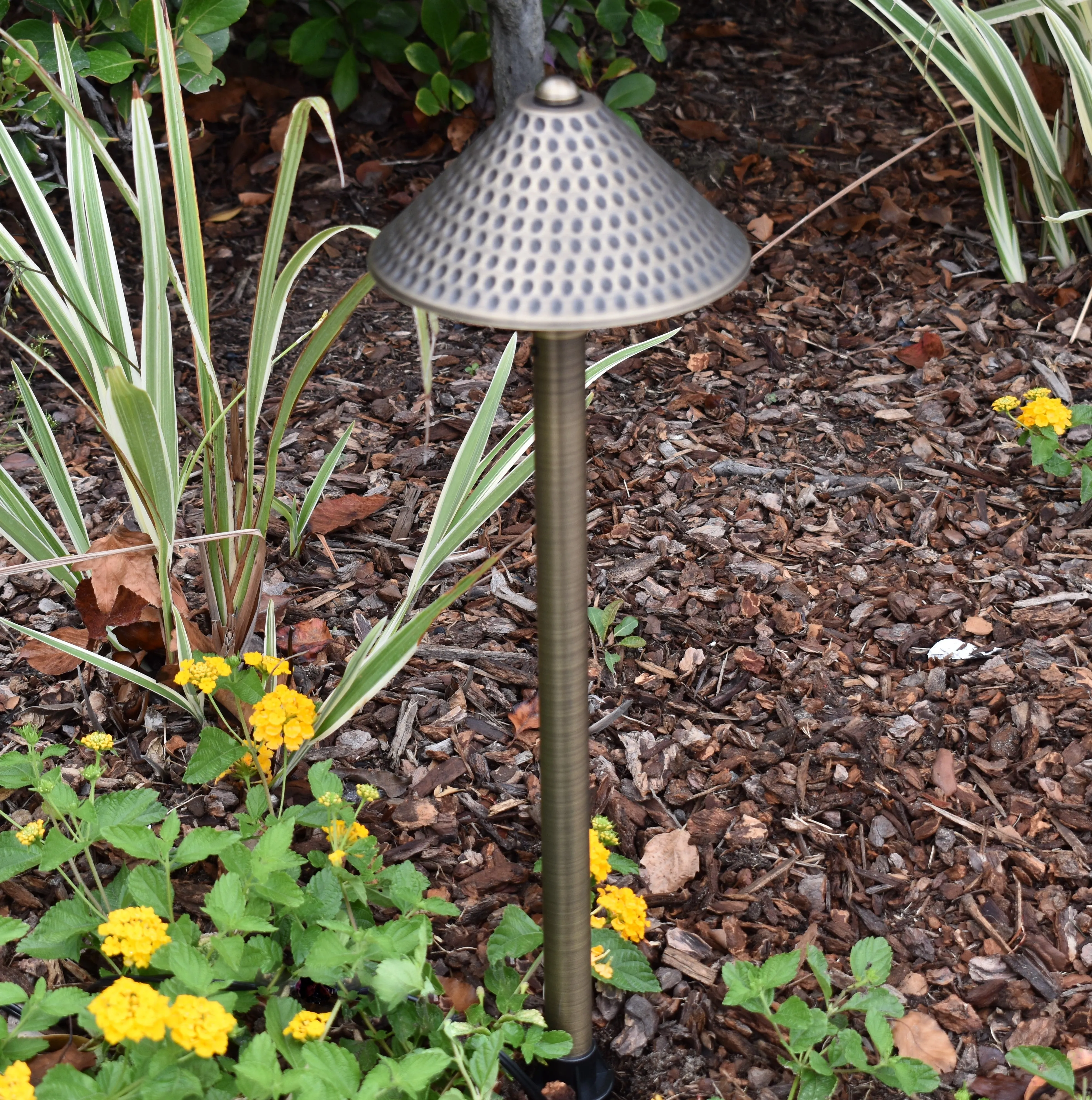 Pack II - Solid Cast Brass Pathway & Spotlight | Professional Outdoor Landscape Lighting